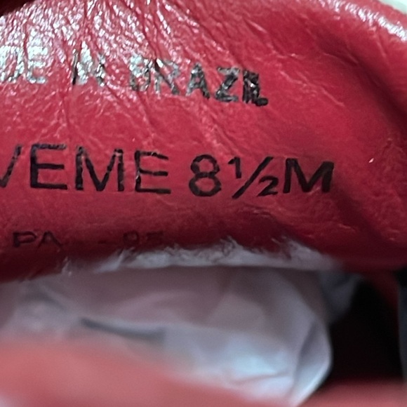 Brighton Love Me Beige Red Sneakers size 8.5 Valentines - Picture 12 of 17